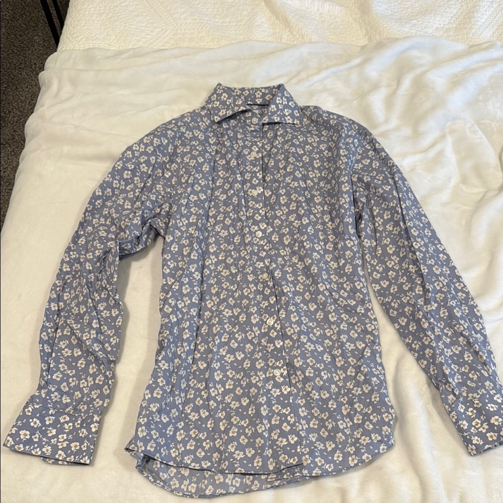 Marshalls Blue and White Casual Button Down Shirt with Floral Print
